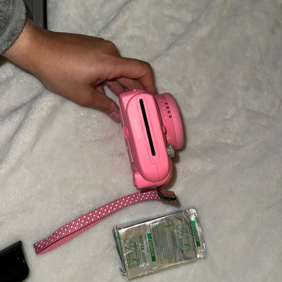 Pink Instax mini 9 - Picture 3 of 4